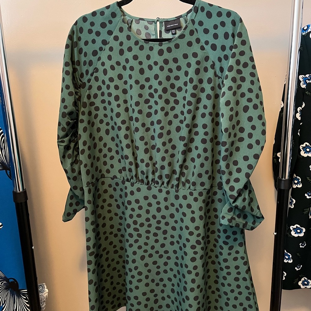 Who What Wear Green Dress with Black Dots